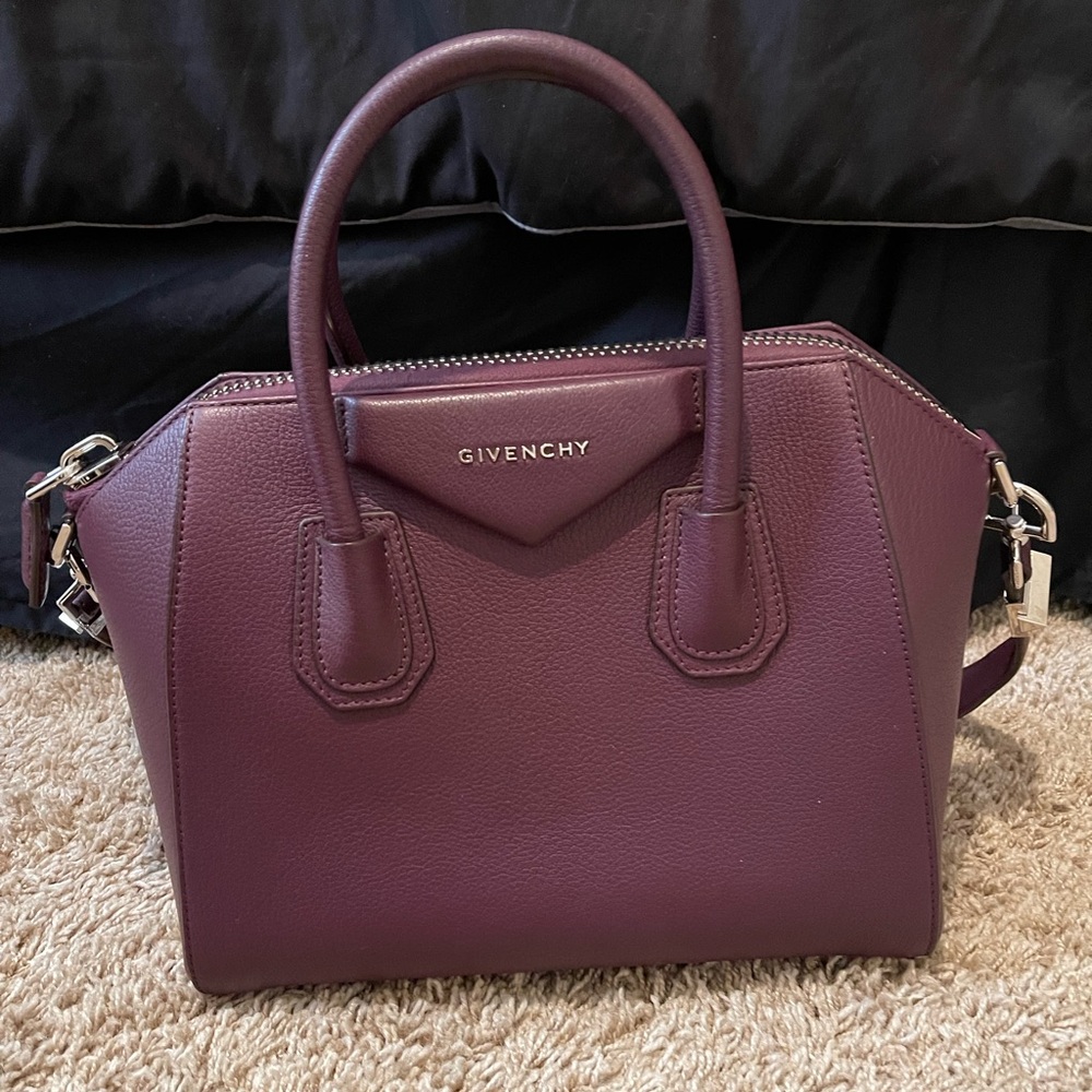 Givenchy Small Antigona Bag
